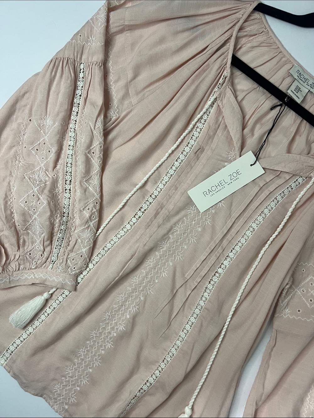 Rachel Zoe Soft Blush Embroidered Peasant Top Womens size M - Picture 4 of 11